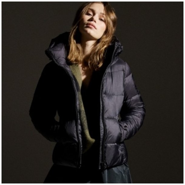 Gry - Black
